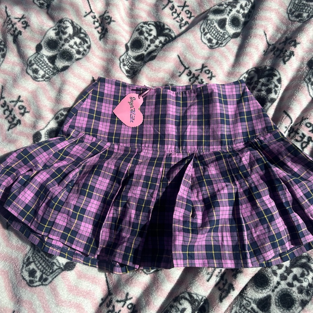 Sugar thrills mini dress ( size small ) new with tags.